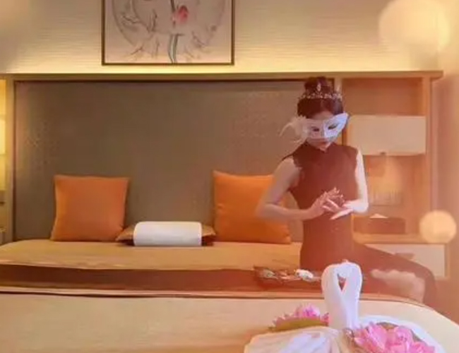 我在武汉洪山体验了下高端男士按摩spa会馆，私人会所花样超多